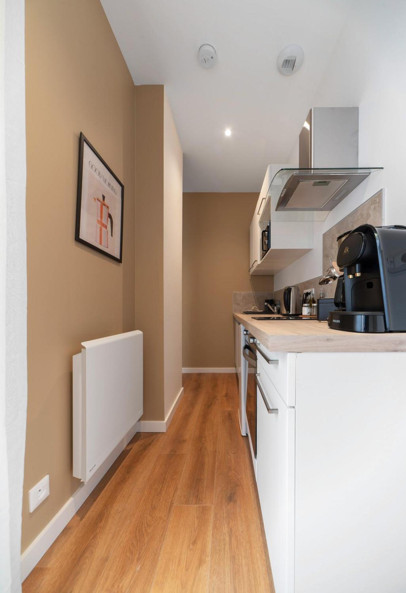 Poe-tehani - Design - Centre Apartment