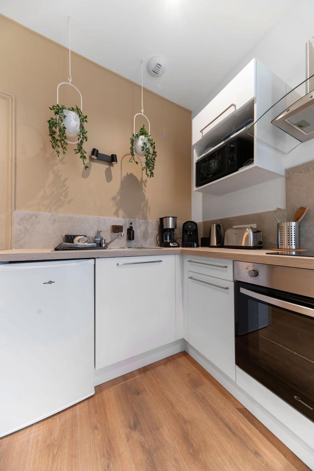Poe-tehani - Design - Centre Apartment